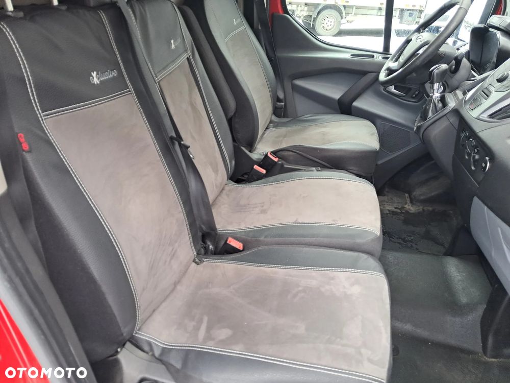 Ford TRANSIT CUSTOM - 13