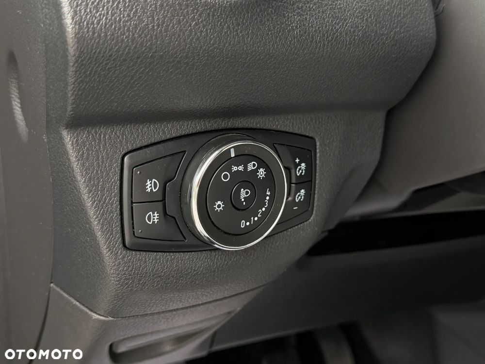 Ford Tourneo Courier 1.5 TDCi Trend - 36