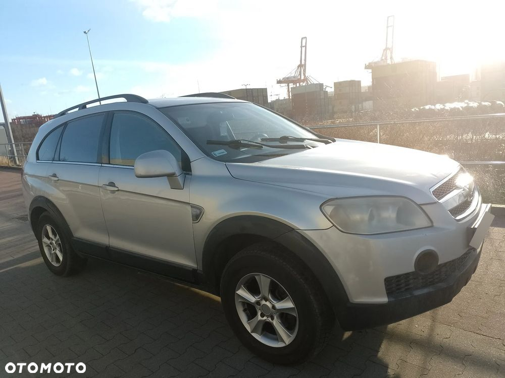 Chevrolet Captiva 2.4 LS 5os - 6