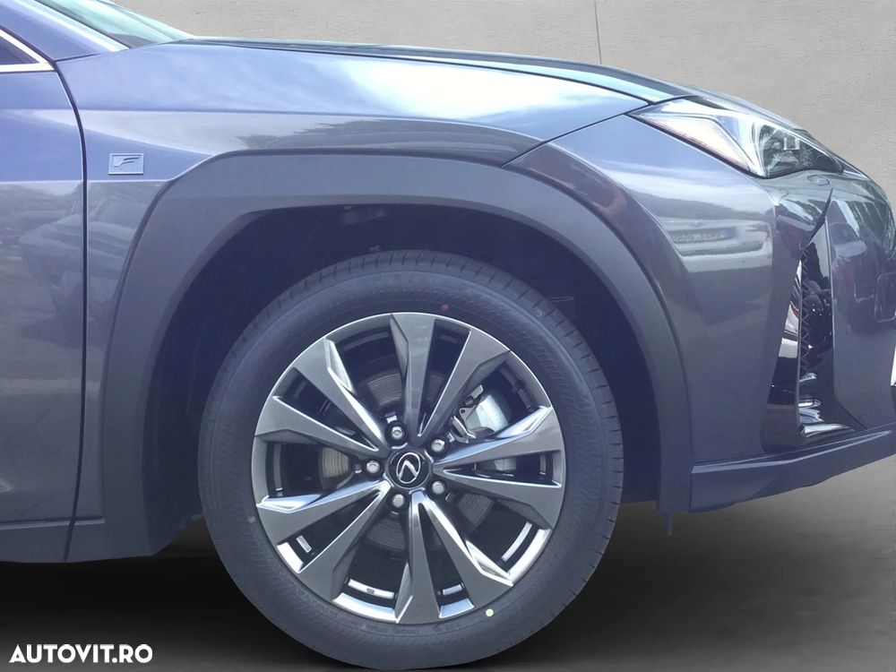 Lexus UX 300h FWD CVT HEV F Sport Design - 18
