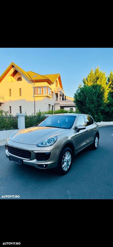 Porsche Cayenne - 4