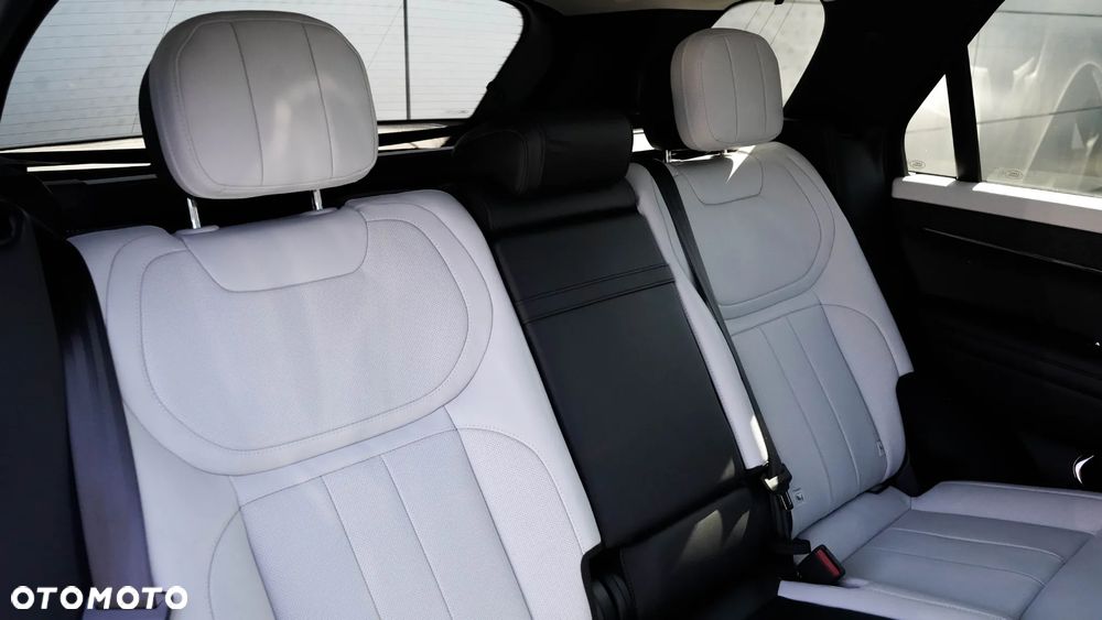 Land Rover Range Rover Sport S 3.0 D HSE Dynamic Stealth - 30