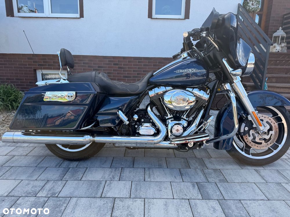 Harley-Davidson Touring Street Glide - 12