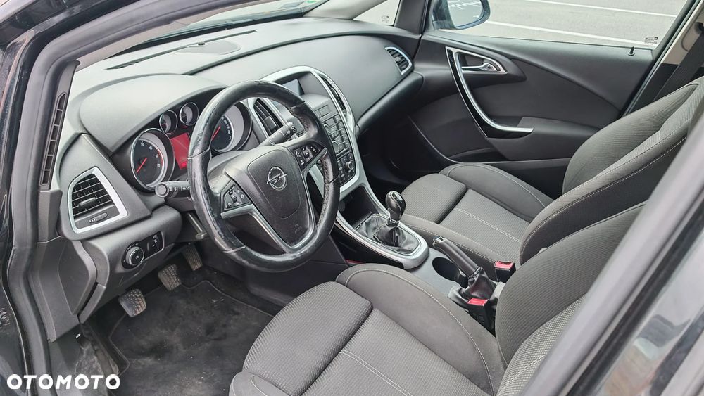 Opel Astra 1.4 T Cosmo - 7
