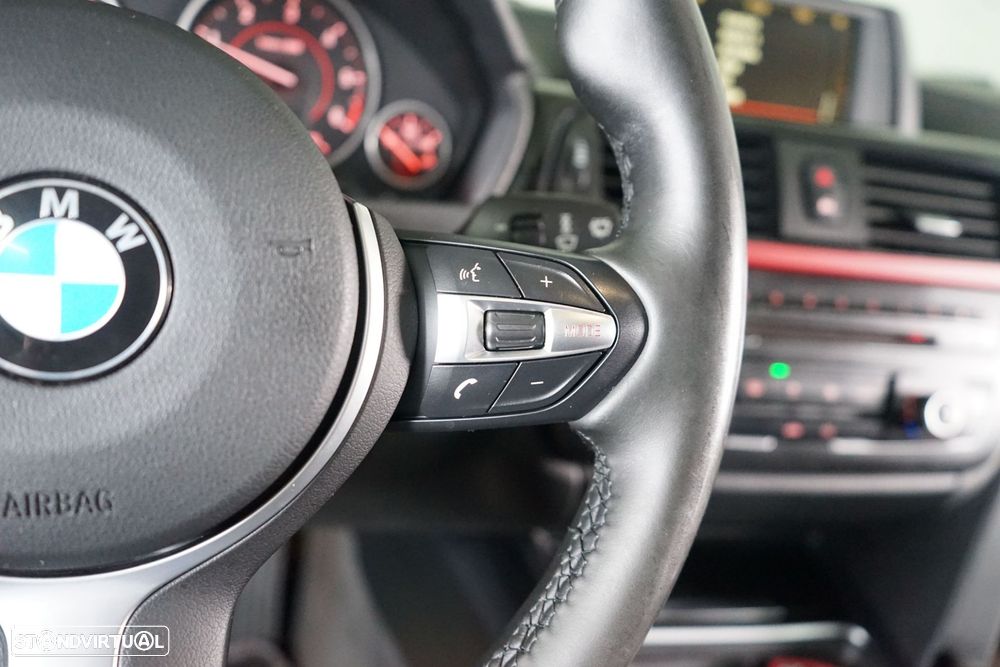 BMW 318 d Touring Line Sport - 23