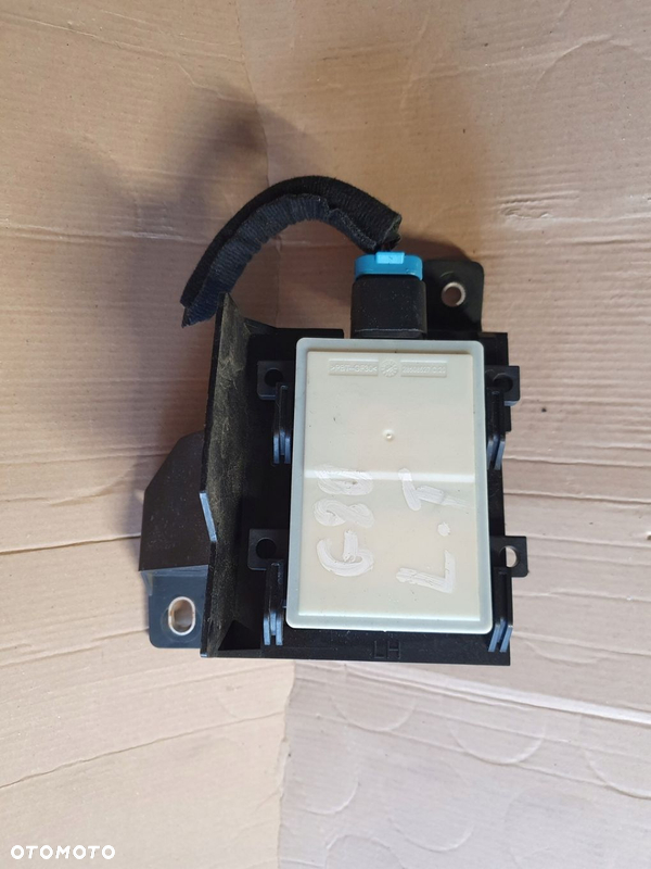 GENESIS G80 RADAR SENSOR TYŁ LEWY CZUJNIK MARTWEGO POLA 99140-JI000