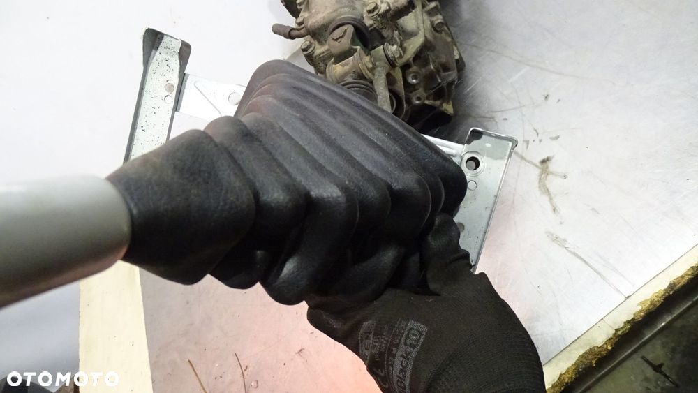 SKRZYNIA BIEGÓW SUZUKI JIMNY III 1.3AWD - 8