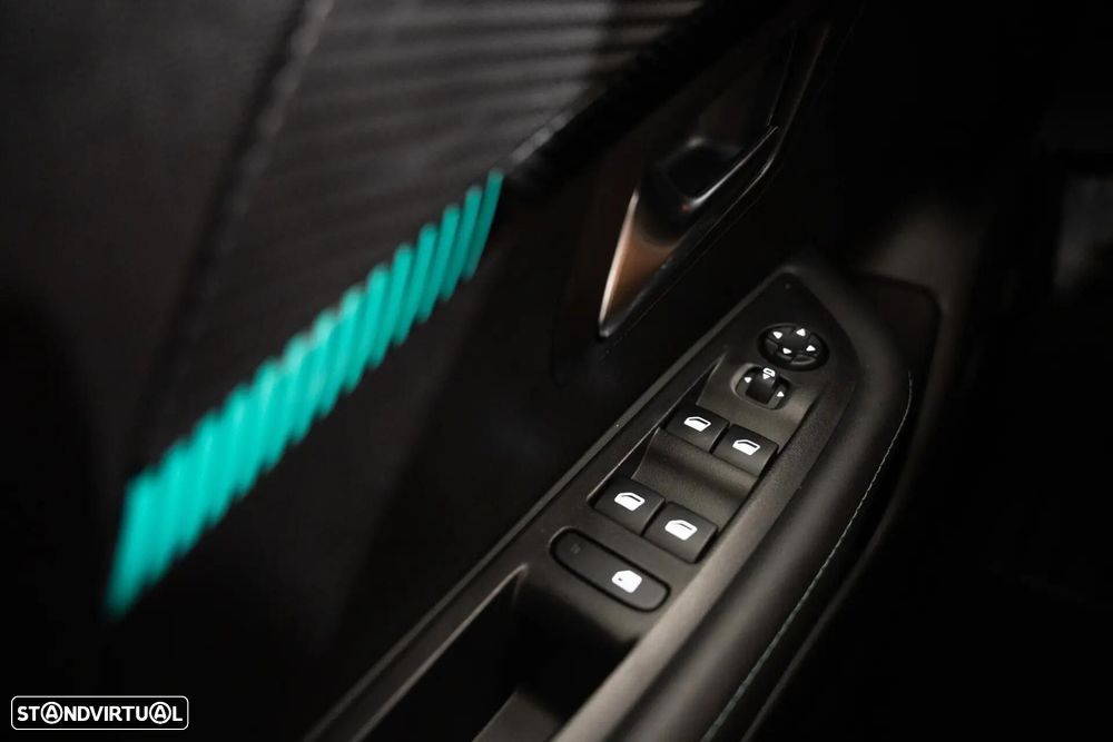Peugeot 208 1.2 PureTech Allure Pack EAT8 - 27