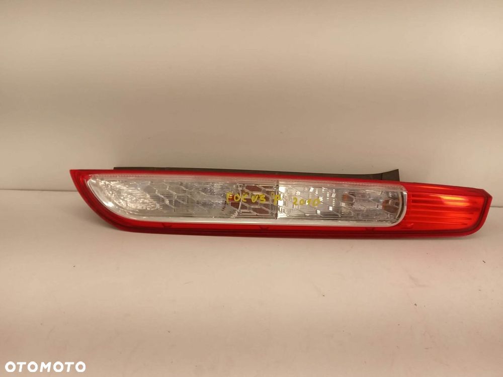 LAMPA PRAWA TYLNA FORD FOCUS MK2 LIFT 7-11 - 2
