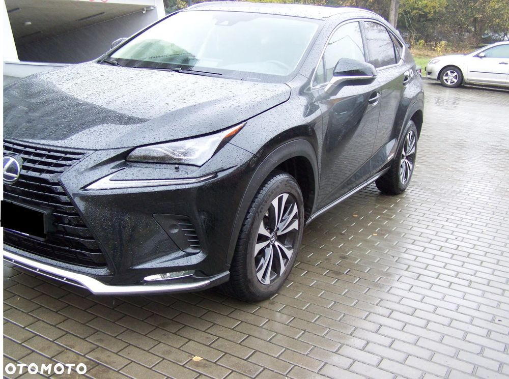 Lexus NX 300h F Impression AWD - 1