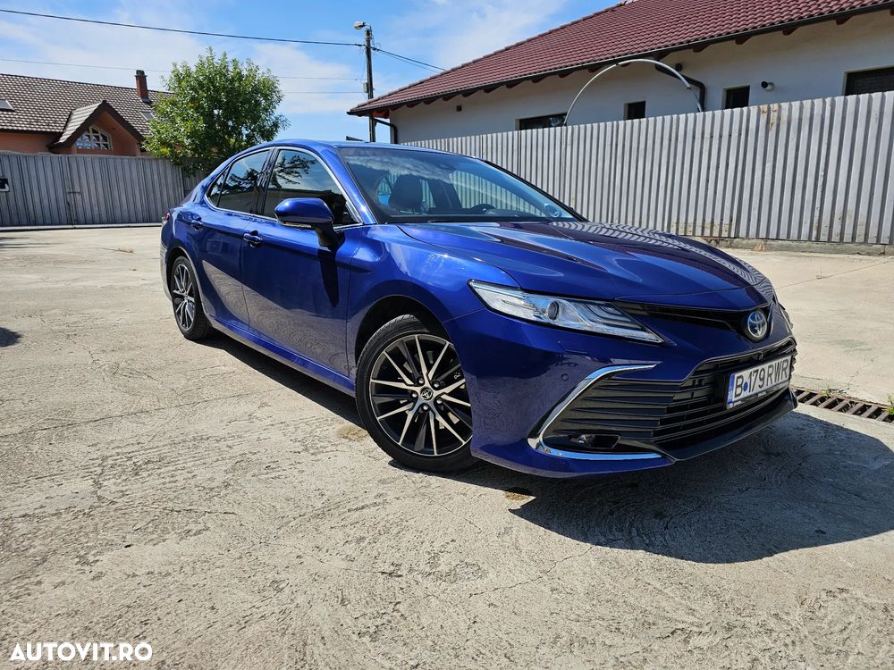 Toyota Camry 2.5 Hybrid Exclusive - 2