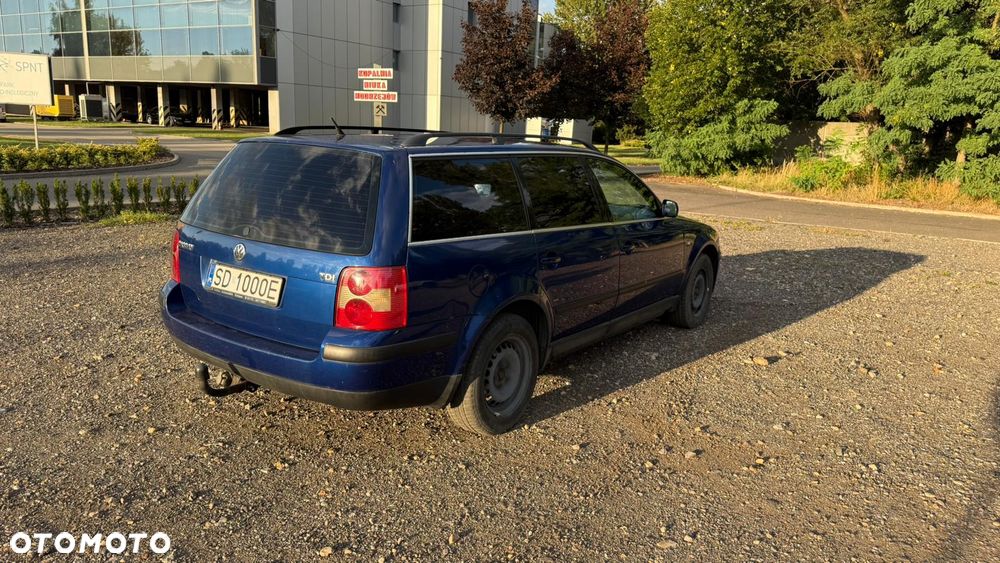 Volkswagen Passat 1.9 TDI Highline - 4