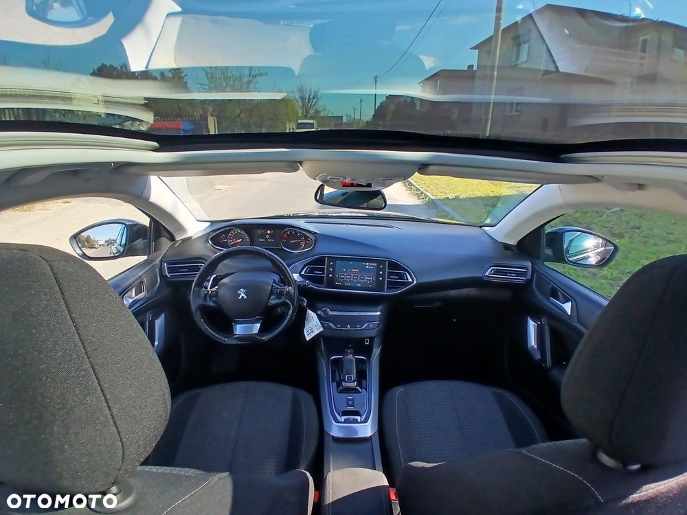 Peugeot 308 1.5 BlueHDi Allure Pack S&S EAT8 - 22