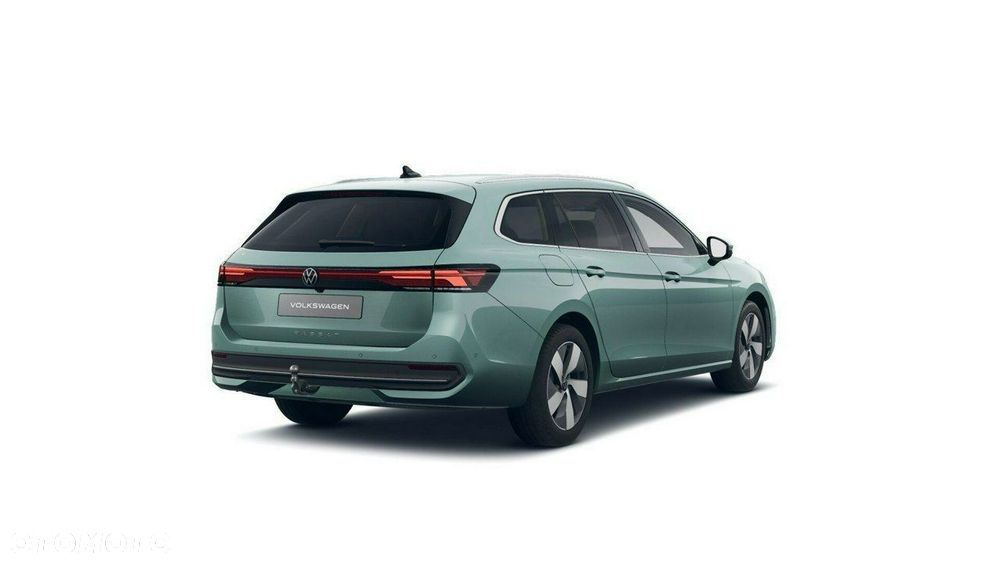 Volkswagen Passat - 4