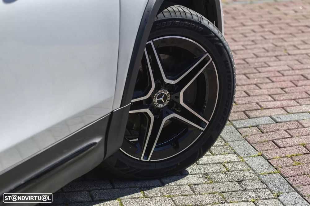 Mercedes-Benz GLB 180 d AMG Line - 31