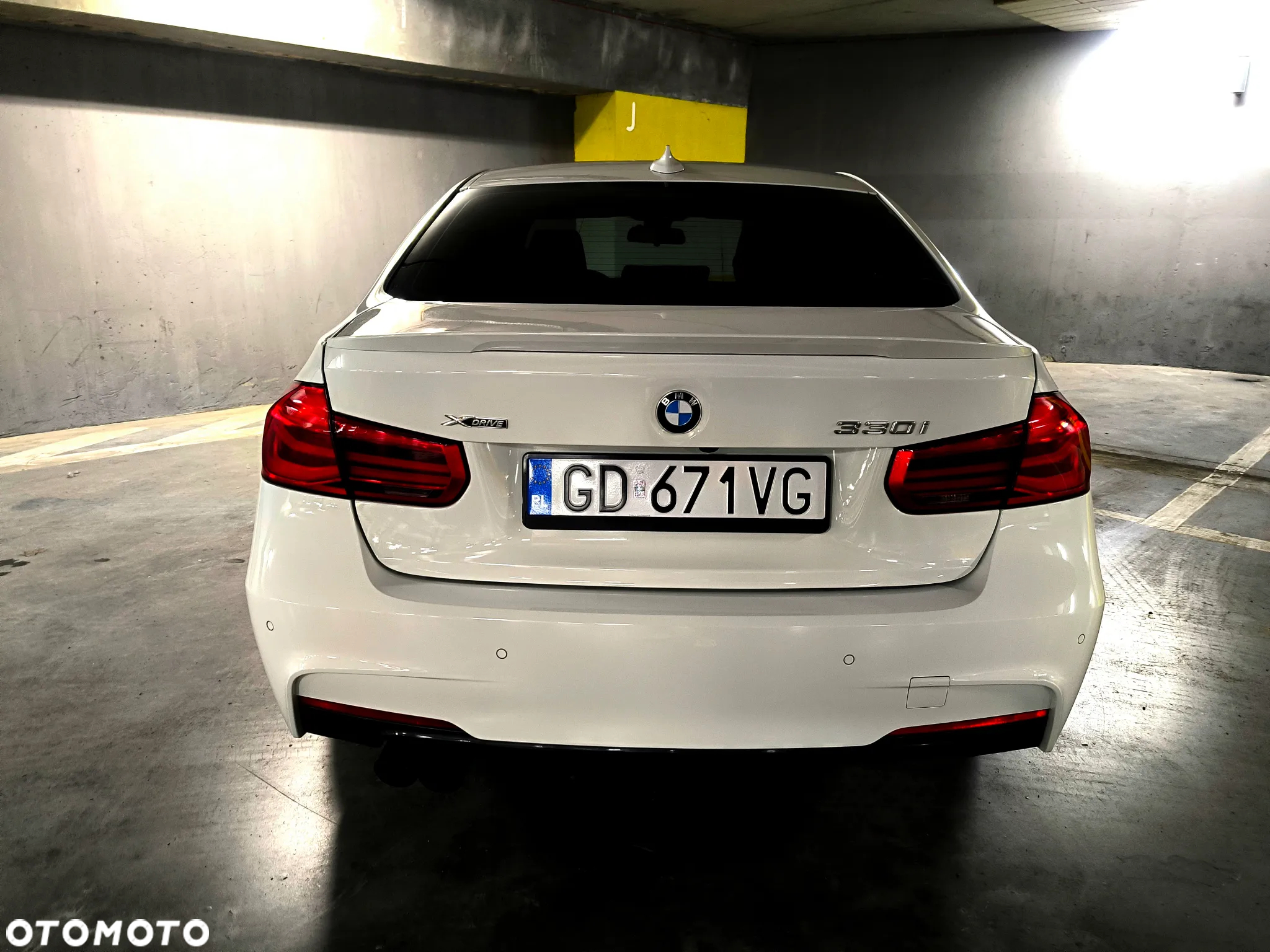 BMW Seria 3 330i Edition M Sport Shadow - 20