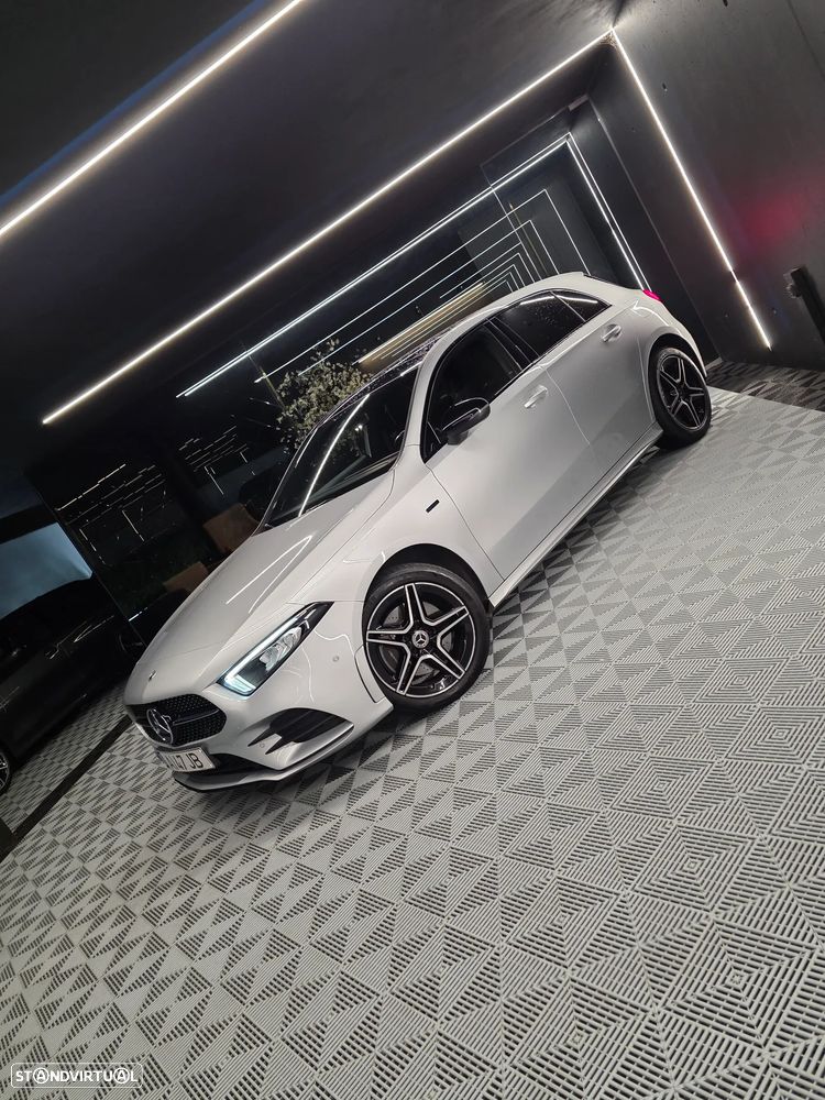 Mercedes-Benz A 250 e AMG Line - 11