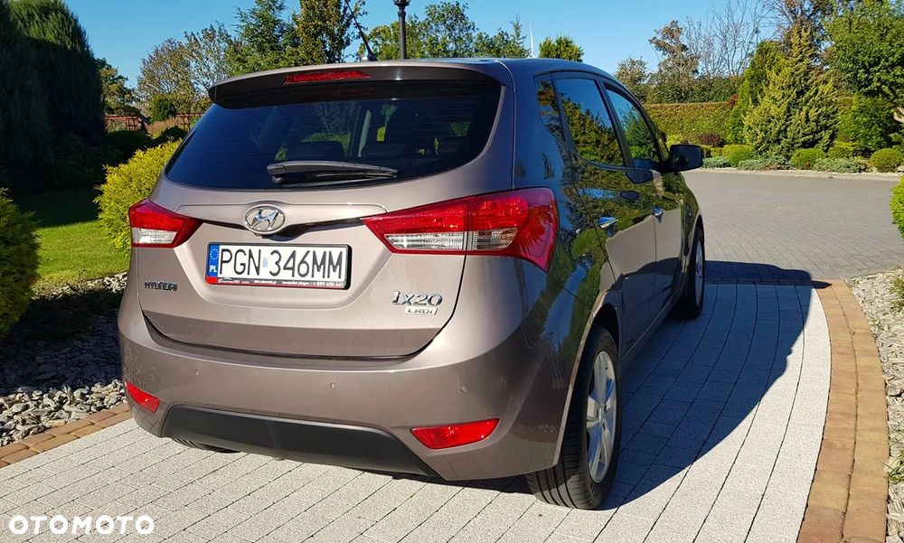 Hyundai ix20 1.6 CRDi blue YES Gold - 19