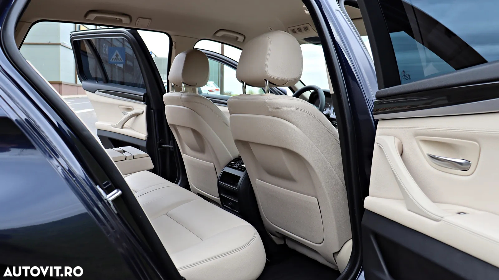 BMW Seria 5 525d xDrive AT - 14