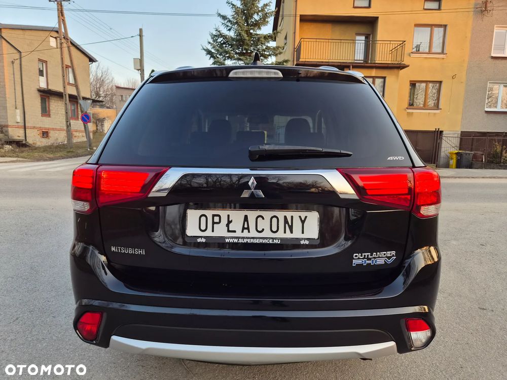 Mitsubishi Outlander - 26