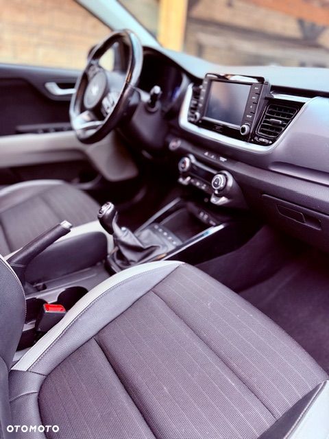 Kia Stonic 1.4 L - 16