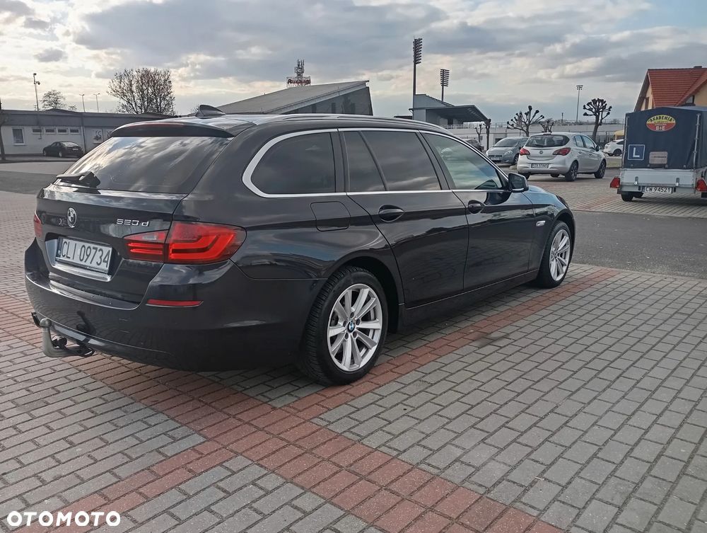 BMW Seria 5 520d - 11