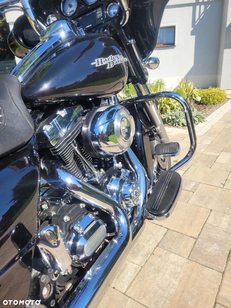 Harley-Davidson Touring Street Glide - 6