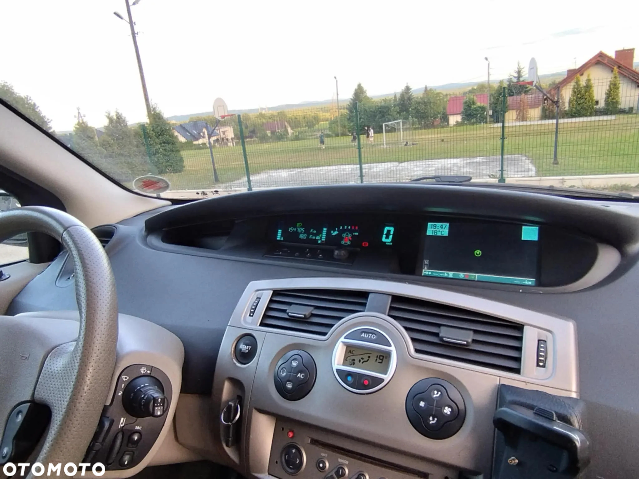 Renault Grand Scenic Gr 1.9 dCi Luxe Expression - 8