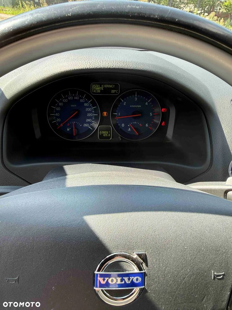 Volvo V50 D3 R-Design - 7