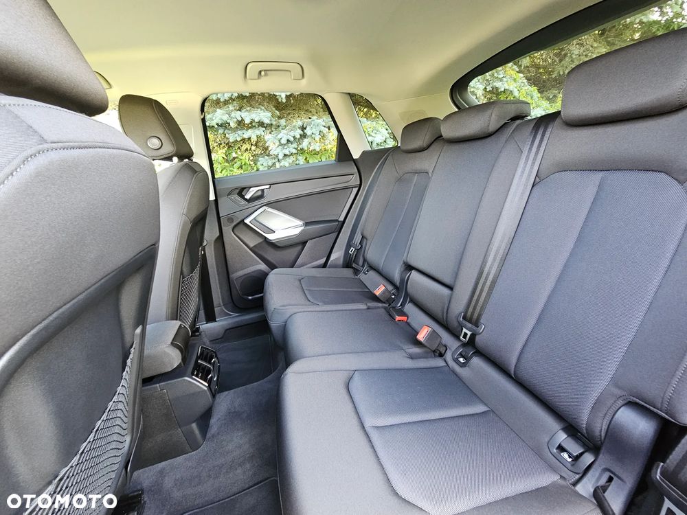 Audi Q3 35 TDI Quattro Advanced - 36