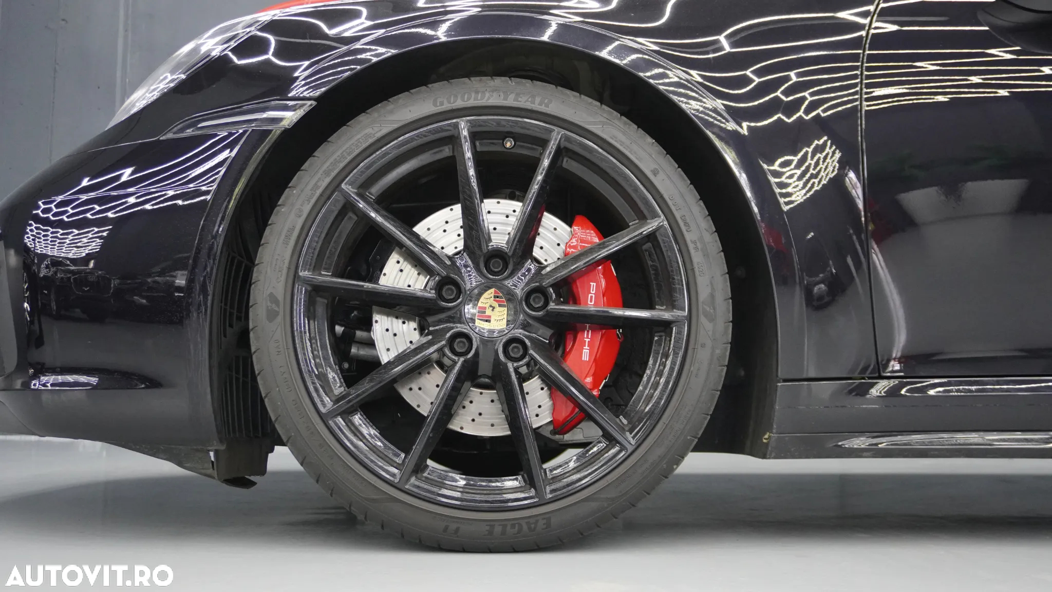 Porsche 911 Carrera S - 7
