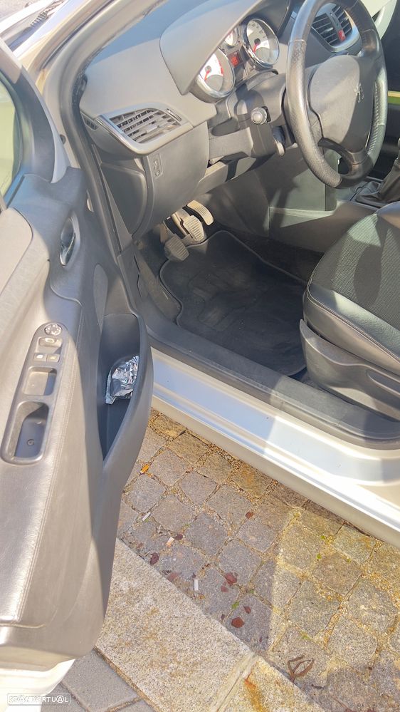 Peugeot 207 1.6 HDi 98g - 13