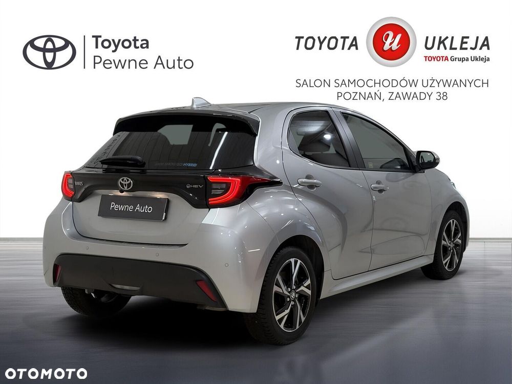 Toyota Yaris 2024 photo 2