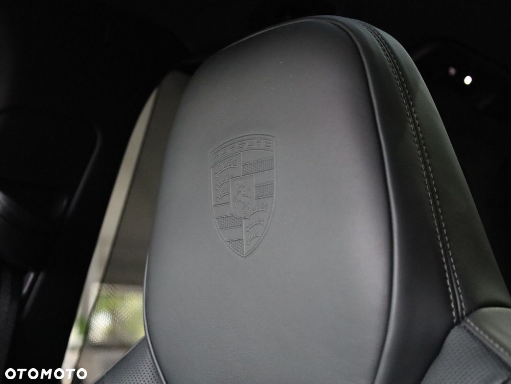 Porsche Cayenne - 18