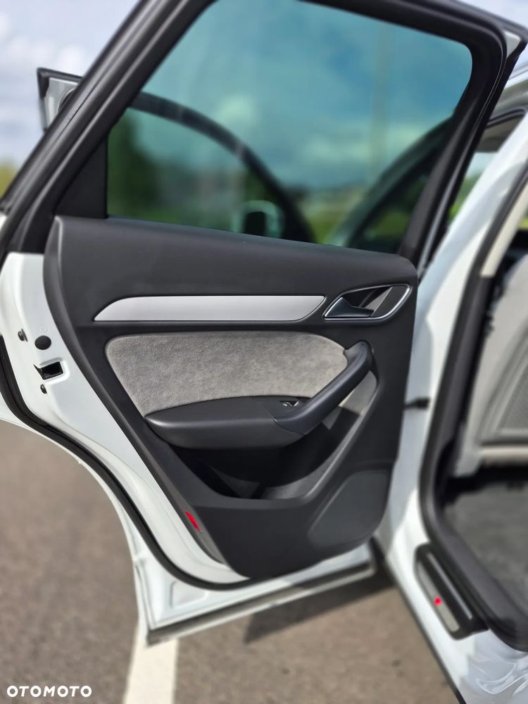 Audi Q3 2.0 TDI Quattro S tronic sport - 22
