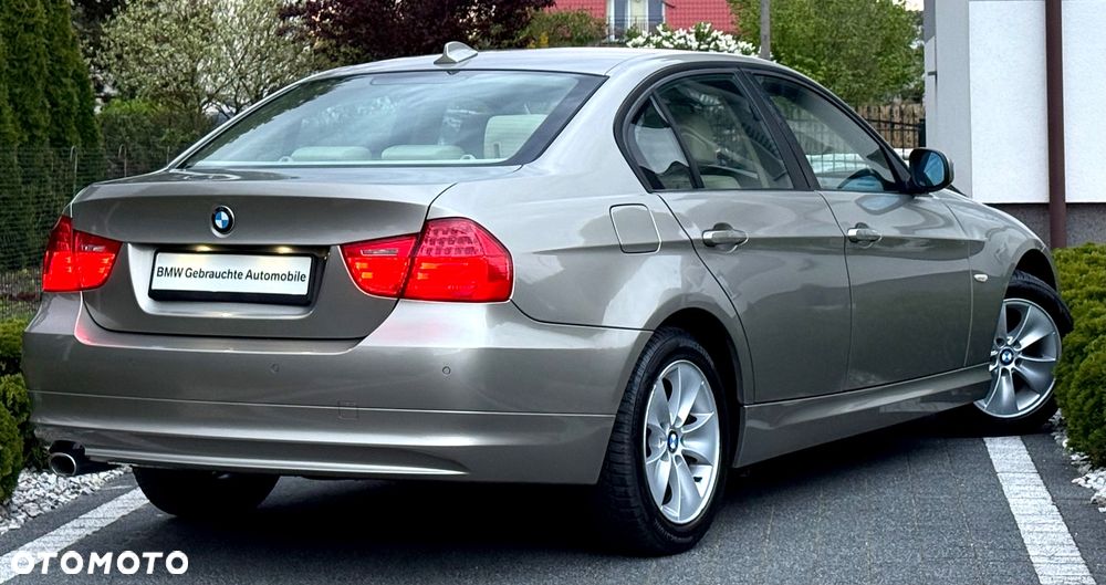 BMW Seria 3 320d - 36