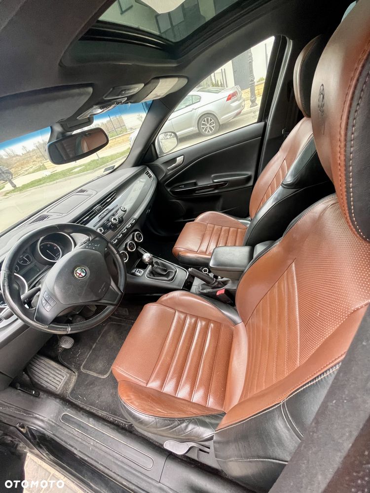 Alfa Romeo Giulietta 2.0 JTDM Veloce - 17