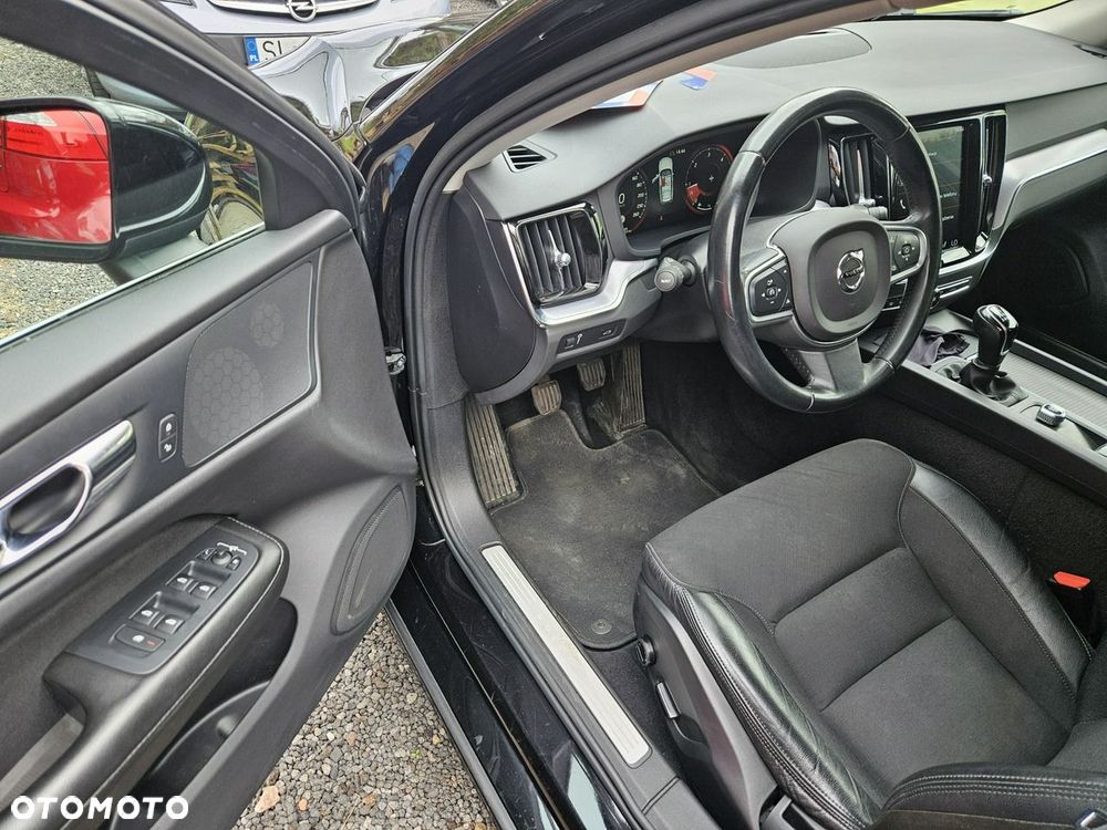 Volvo V60 D3 Momentum Pro - 18