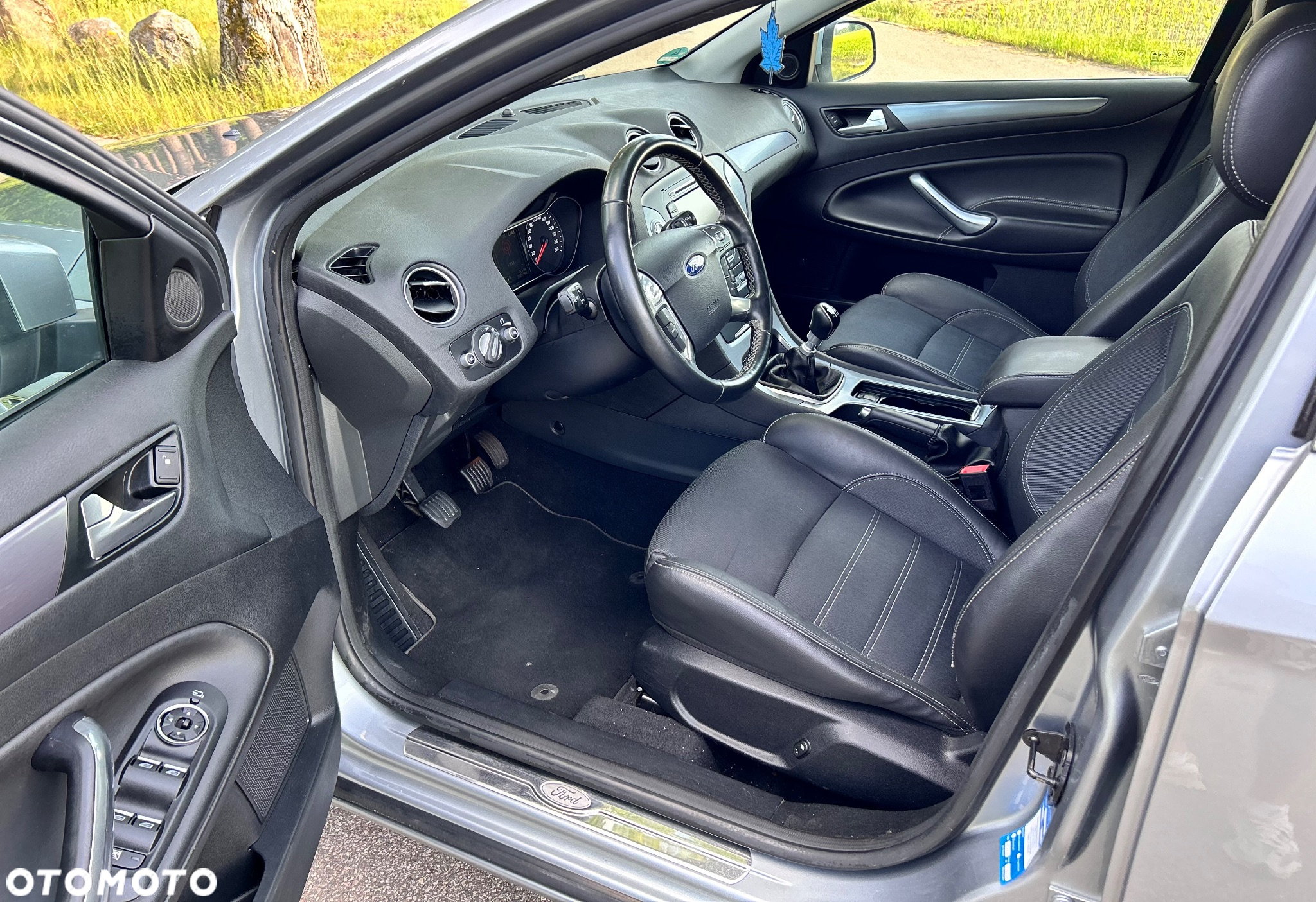 Ford Mondeo 2.0 TDCi Titanium - 19