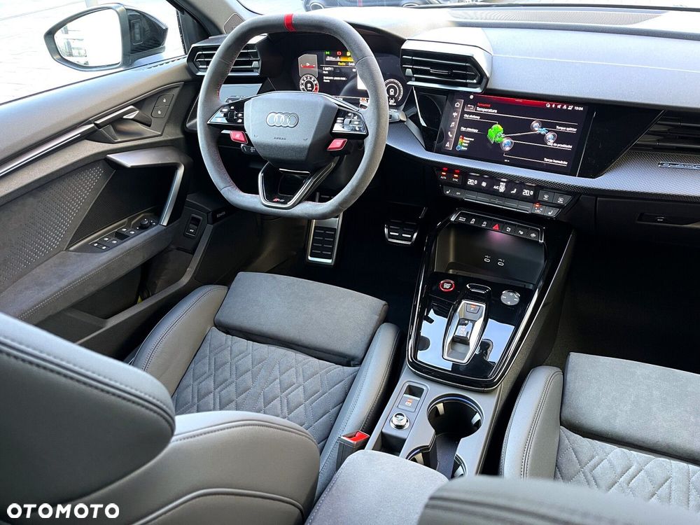 Audi RS3 Sportback - 16