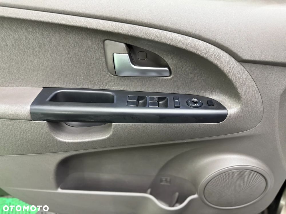 Kia Venga 1.6 CVVT Platinum Edition - 11