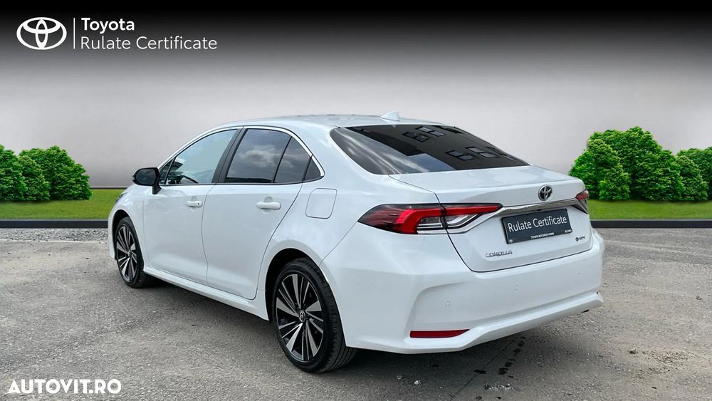 Toyota Corolla 1.8 HSD Dynamic - 3