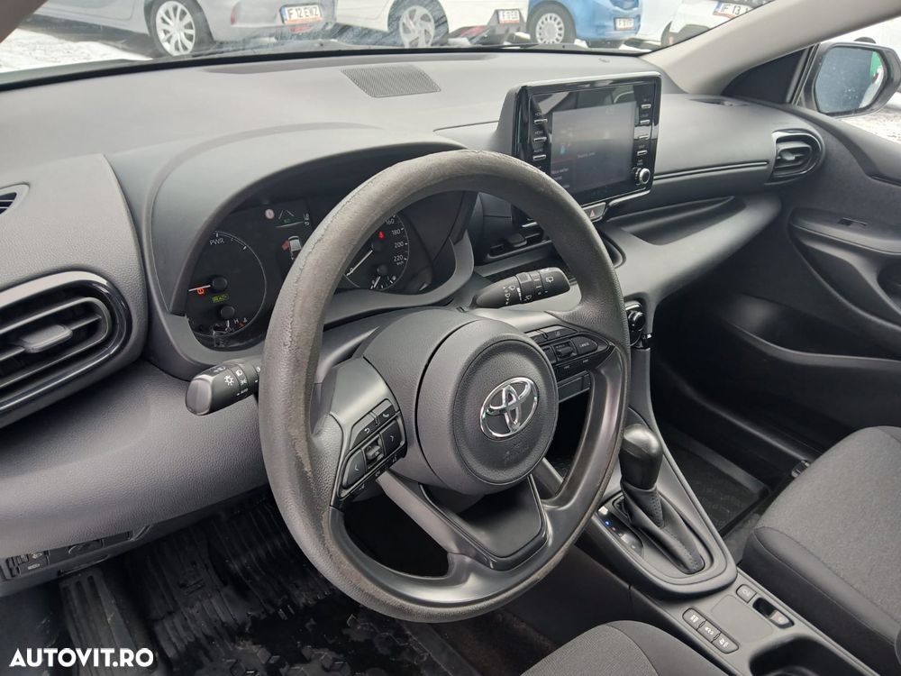 Toyota Yaris - 6