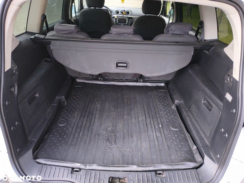 Ford S-Max 2.0 TDCi DPF Titanium - 6