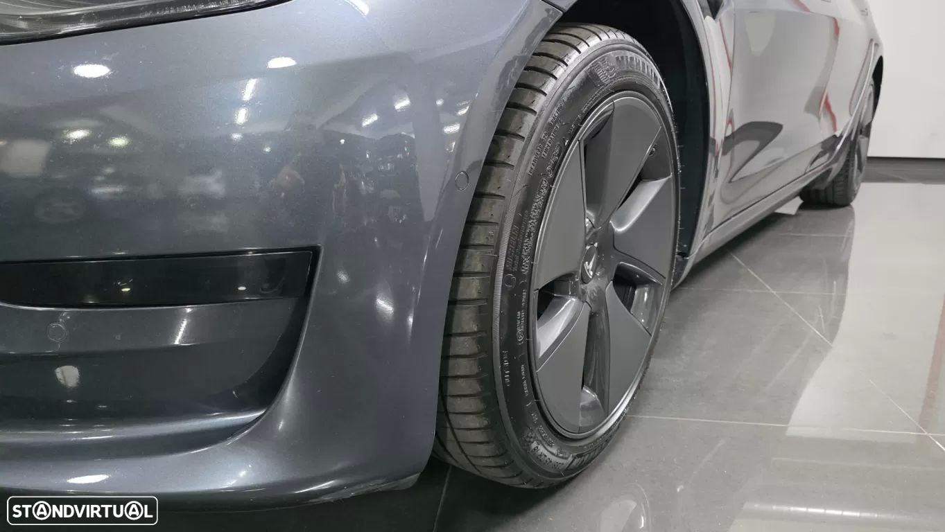 Tesla Model 3 Standard RWD Plus - 26