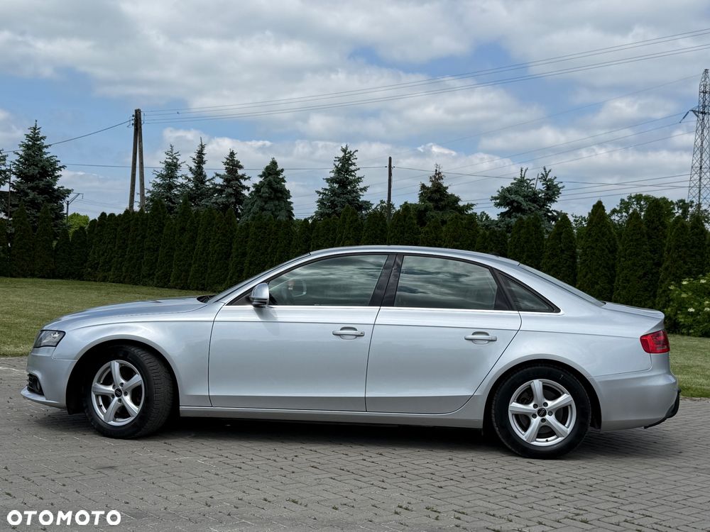 Audi A4 Limousine - 6