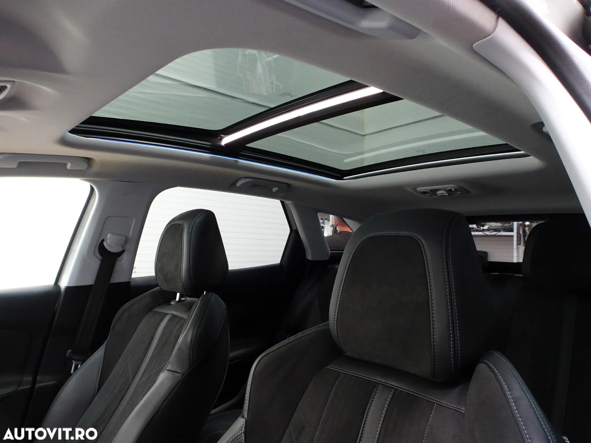 Peugeot 3008 PureTech 130 Stop & Start GPF EAT8 Crossway - 14