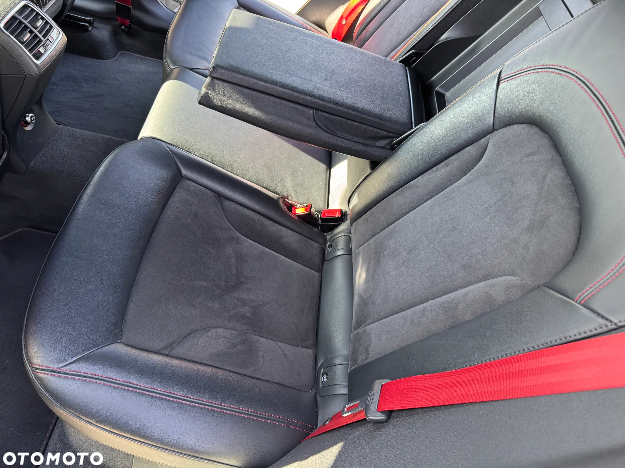 Audi Q3 2.0 TDI Sport S tronic - 37