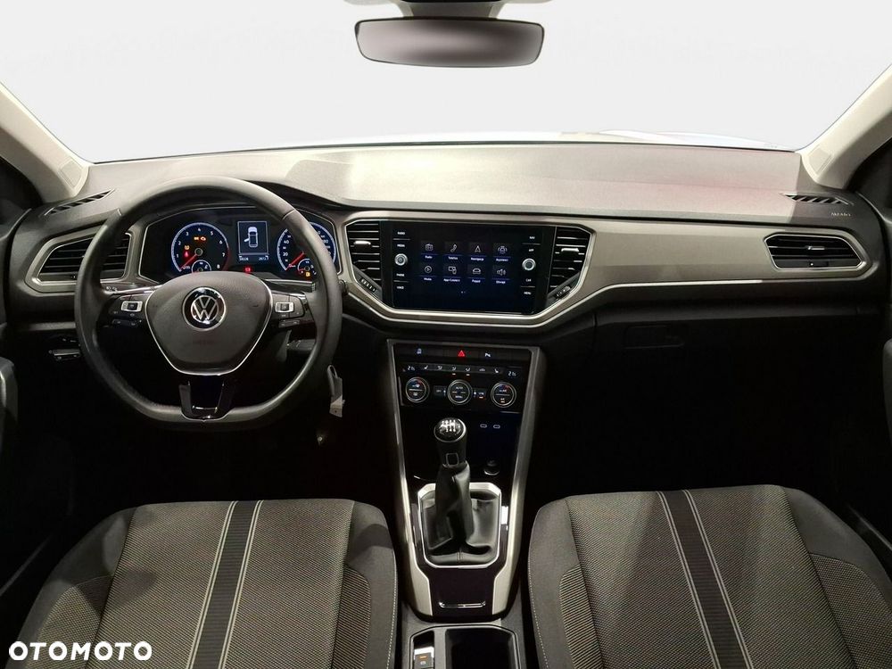 Volkswagen T-Roc - 22