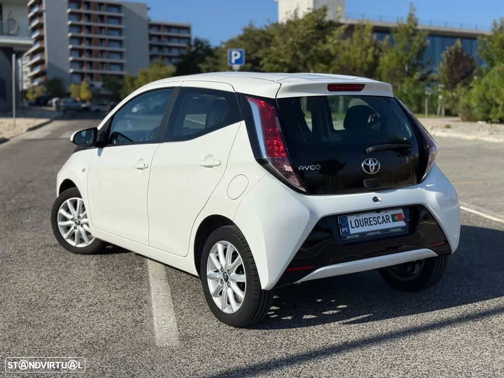 Toyota Aygo 1.0 X-Play+AC+X-Touch - 3